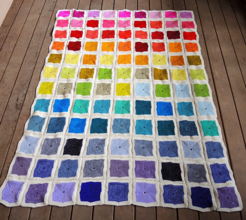 Patchworkdecke stricken aus bunten quadraten schoenstricken.de