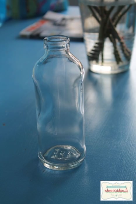Upcycling: Alte Flasche + Washitape = Vase - schoenstricken.de